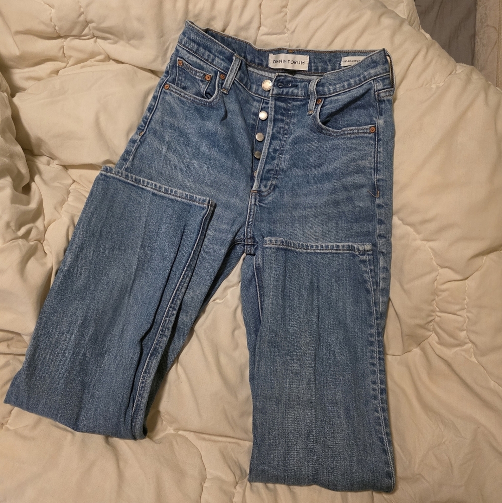 Aritzia Denim Forum Arlo High-Rise Straight Leg Light 28L Blue Jeans Size 26 - Picture 6 of 7